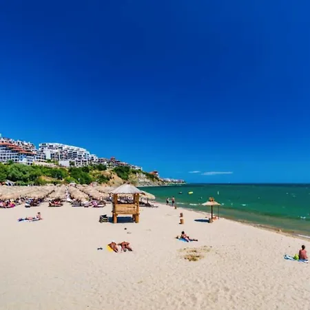 Horizon 7 'а' Апартамент *