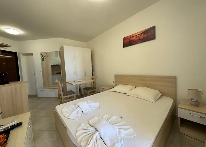 Horizon 7 'а' Apartament *